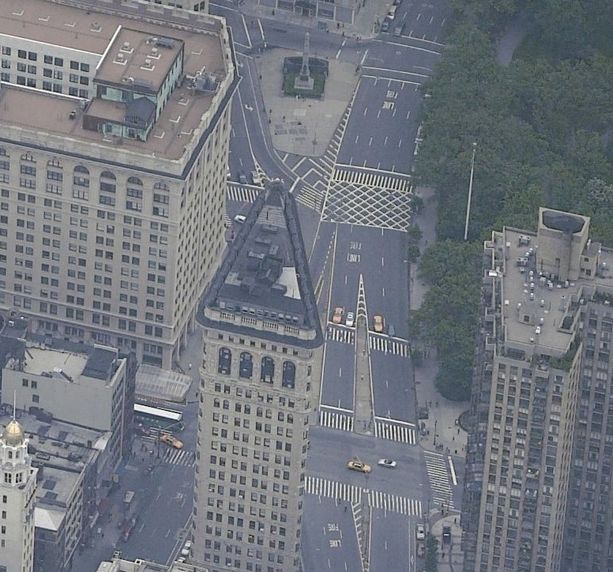 flatiron building: flatiron -entre broadway et la 5eme avenue